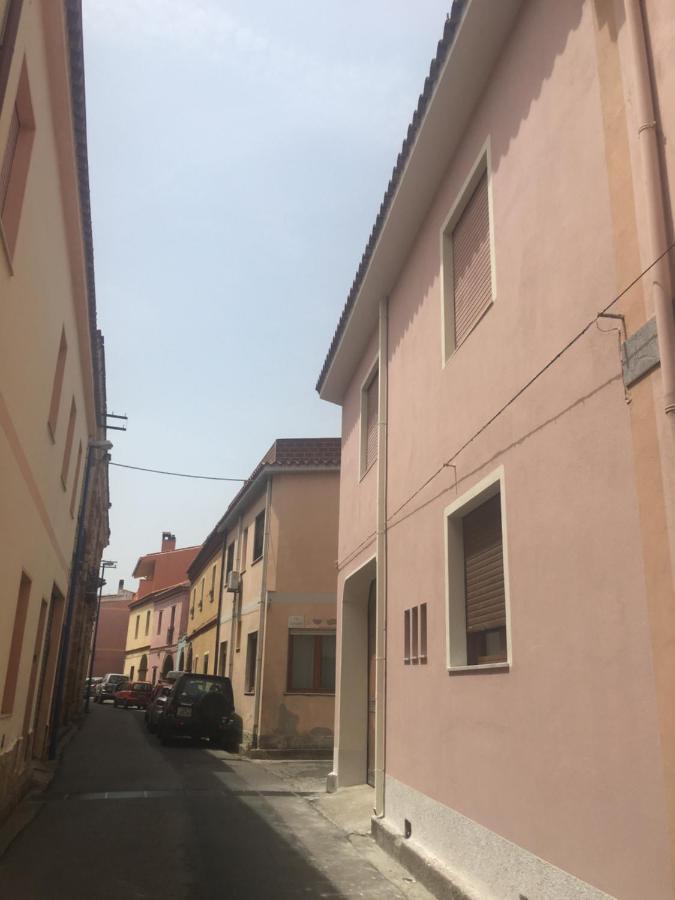 Casa Rosa Di Maria Gabriella San Vito A 30 Km Da Villasimius מראה חיצוני תמונה